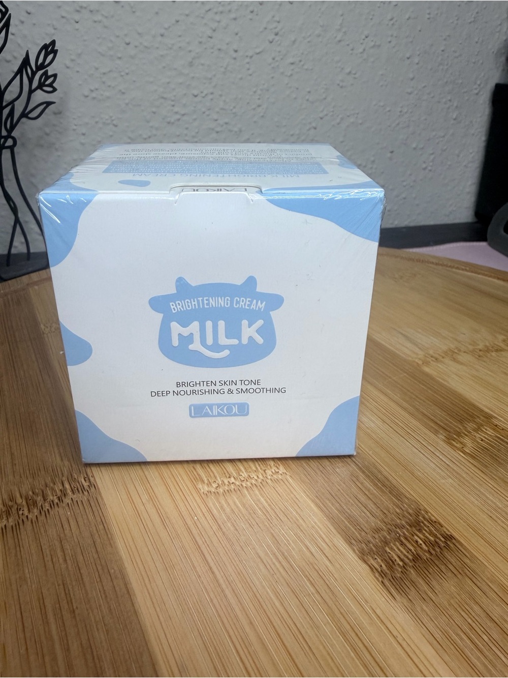 Milk Brightening Cream - Light Blue & White Box